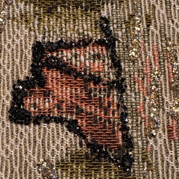 Vintage-Inspired Floral Clutch with Embellishments - Picture 10 of 15